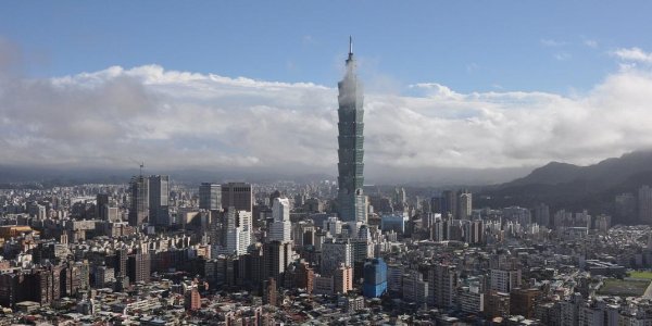 民间资本 台海观澜 | 一边是《沉默的荣耀》，一边是以武谋“独”的喧嚣